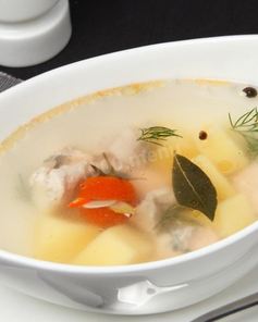 Тройная царская уха из форели, карася и стерляди