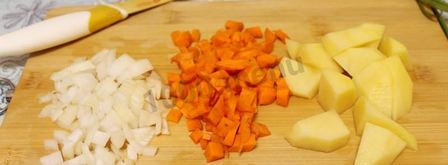 уха из консервы сайры быстро и вкусно. Шаг 3