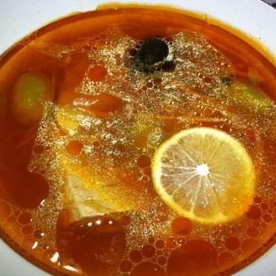 Рецепт ухи из семги с томатной пастой