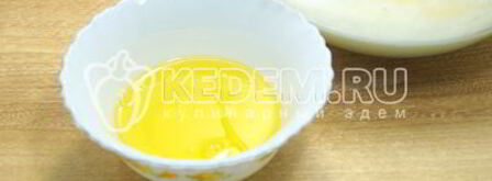 блины с колбасой и сыром. Шаг 4