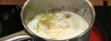 каштановые блины с крабовым муссом и соусом из шампанского. Шаг 4