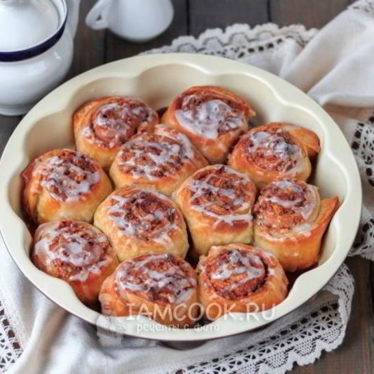 Рецепт булочек с корицей из слоеного теста