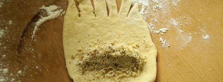 сдобные булочки с грецкими орешками. Шаг 4