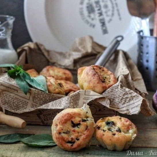 Рецепт сырных булочек с чесноком и базиликом