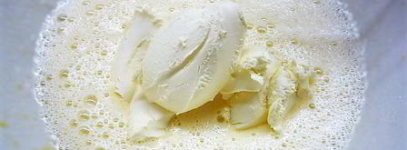 черемуховые капкейки с апельсиновым джемом и ванильным кремом. Шаг 4