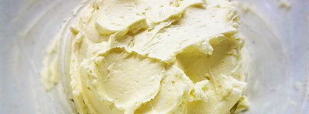 черемуховые капкейки с апельсиновым джемом и ванильным кремом. Шаг 12