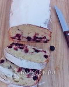 Кекс с черной смородиной
