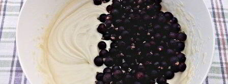 кекс с черной смородиной. Шаг 7