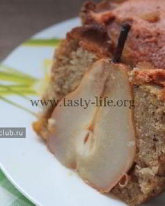 Пряный кекс с грушами