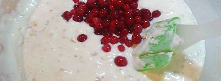 воздушные кексы со смородиной. Шаг 6