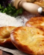 Хачапури с сыром сулугуни