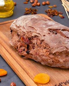 Хлеб десертный с орехами и сухофруктами