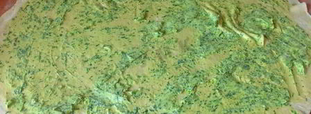 хлеб гармошка с моцареллой и зеленью. Шаг 4