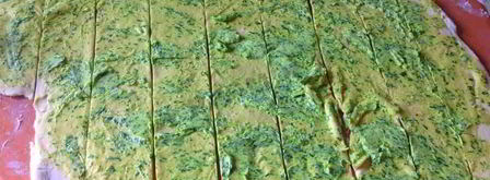 хлеб гармошка с моцареллой и зеленью. Шаг 5