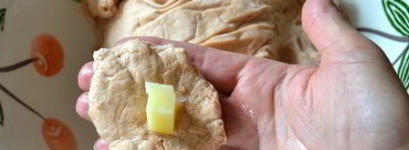 разборный томатный хлеб с начинкой. Шаг 7