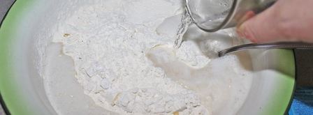 хворост на воде постный. Шаг 5