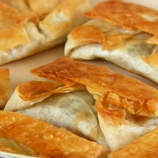 Рецепт хрустящих конвертиков из лаваша с начинкой