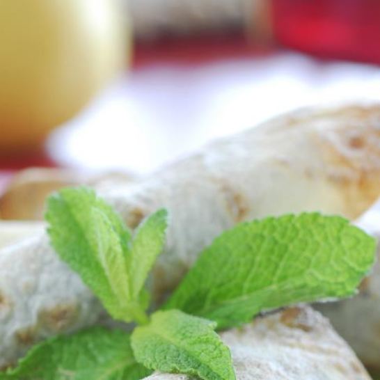 Рецепт конвертиков из лаваша с грушами и шоколадом