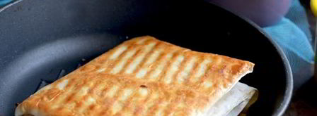 копченые куриные окорочка в лаваше. Шаг 9