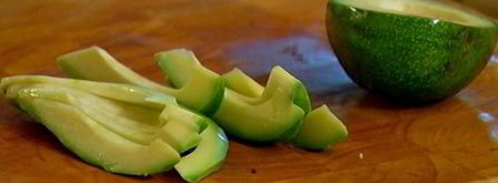 лаваш с ароматной фасолью и авокадо. Шаг 11