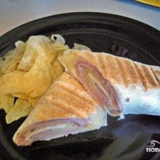 Рецепт лаваша с ветчиной и сыром