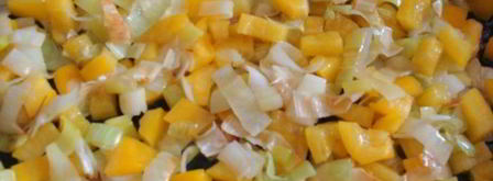 трубочки из лаваша с начинкой. Шаг 4