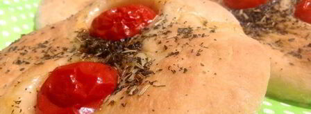 фокачча с помидорами черри и итальянскими травами. Шаг 7