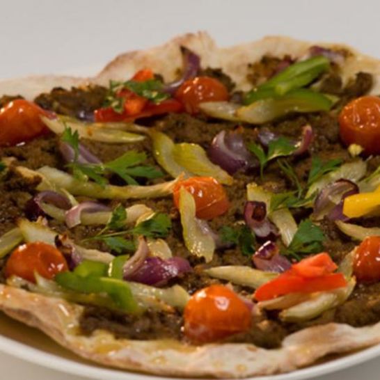 Рецепт лепешки со свиным паштетом и сладкими овощами