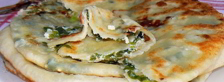 осетинские лепешки с черемшой и сулугуни по-сибирски. Шаг 12