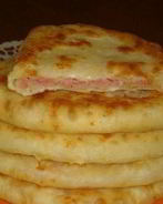 Сырные лепешки