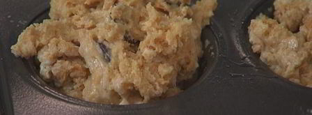 арахисовые маффины с горьким шоколадом. Шаг 8