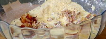 кукурузные маффины с беконом и тимьяном. Шаг 6