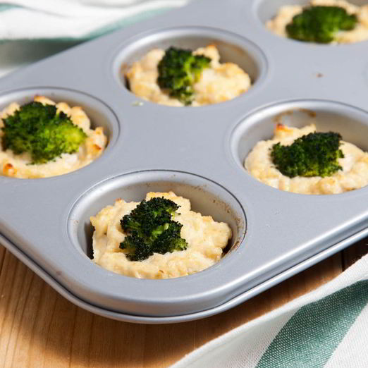 Куриные маффины с творогом и брокколи