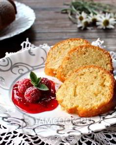 Манник на воде с яйцами