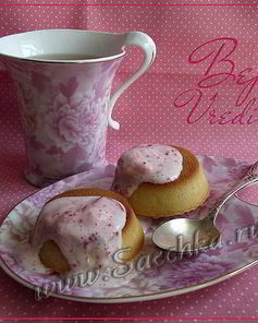 Мини-манники с клубникой