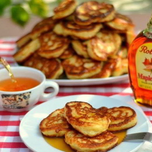 Дрожжевые оладьи на молоке