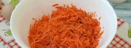 морковные оладьи с манкой. Шаг 4