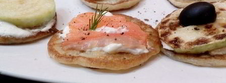 оладьи со сметанным кремом. Шаг 8