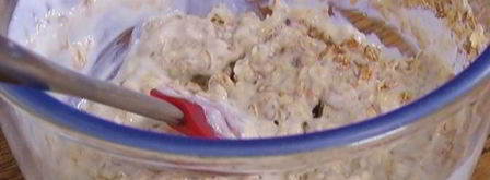 овсяные оладушки на кефире с изюмом и корицей. Шаг 5