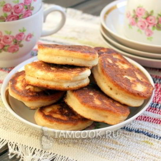 Рецепт пышных оладий на кислом молоке