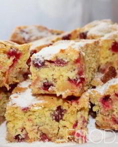 Пирог с белым шоколадом и клюквой