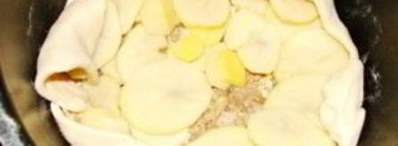 пирог с сайрой из слоеного теста. Шаг 6