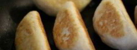 пирожки с фаршем на сковороде. Шаг 6