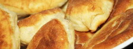 пирожки с картошкой и жареным лучком. Шаг 10