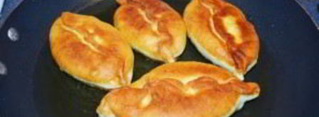 пирожки с картошкой, жаренные на сковороде. Шаг 12