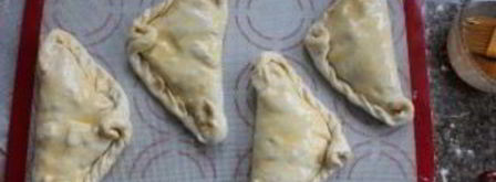 пирожки с сюрпризом. Шаг 10