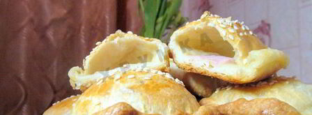 пирожки слоеные конвертики с сыром и ветчиной. Шаг 17