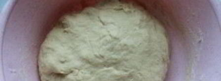 пирожки со сливой из дрожжевого теста. Шаг 9