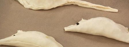 слоеные пирожки с мясом и капустой. Шаг 3