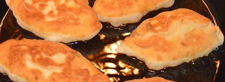 жареные пирожки с луком и яйцом на кефире. Шаг 17